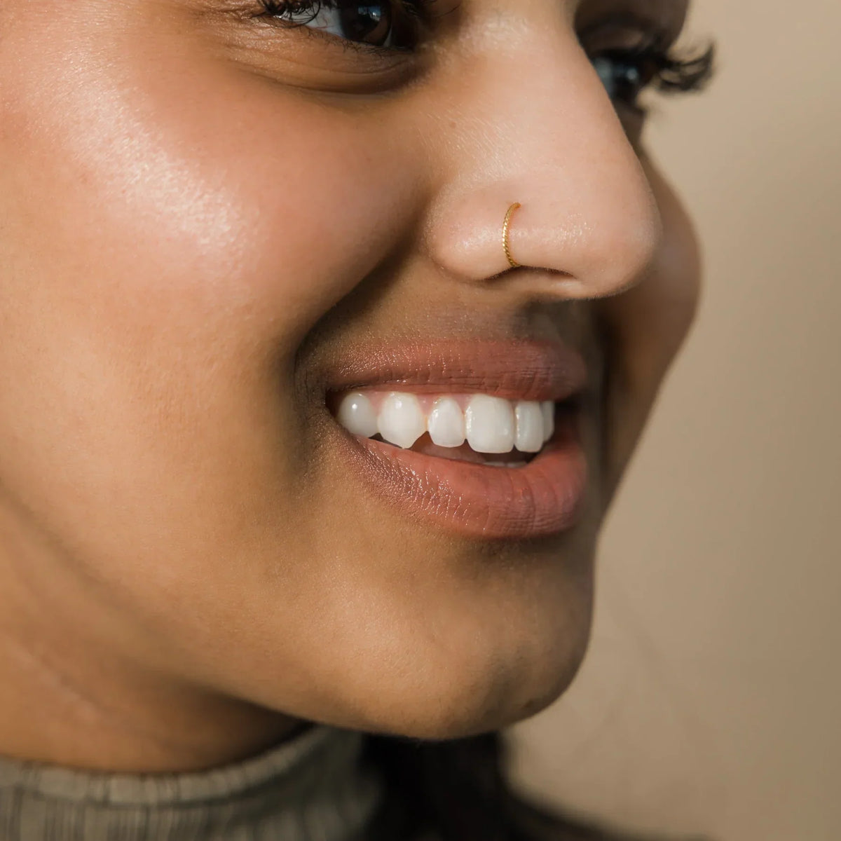 Barakah Eterna Twirl Nose Hoop